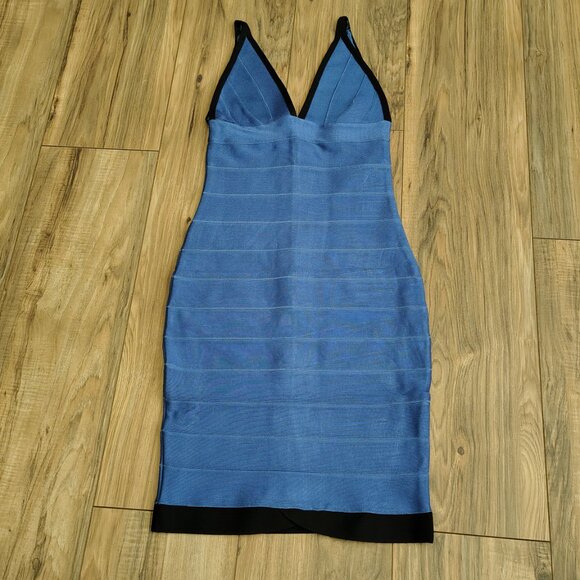 Rachael G. Stretch V-Neck Strappy Dress in Blue and Black - Picture 9 of 15